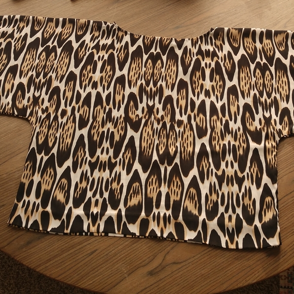 INC women's top animal print size 2 - Picture 4 of 9